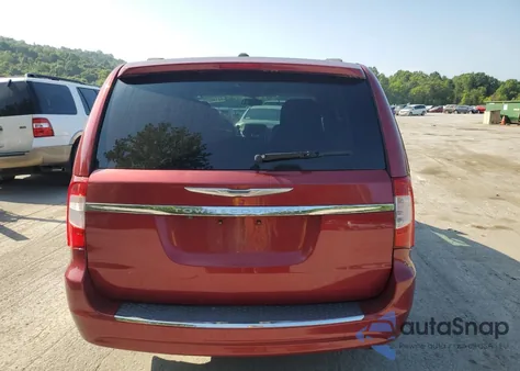 2016 Chrysler Town & Country Touring z USA, uszkodzony, nr VIN 2C4RC1BG2GR199986